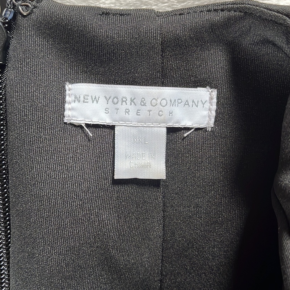 NY&Co Black Dress - Picture 2 of 4